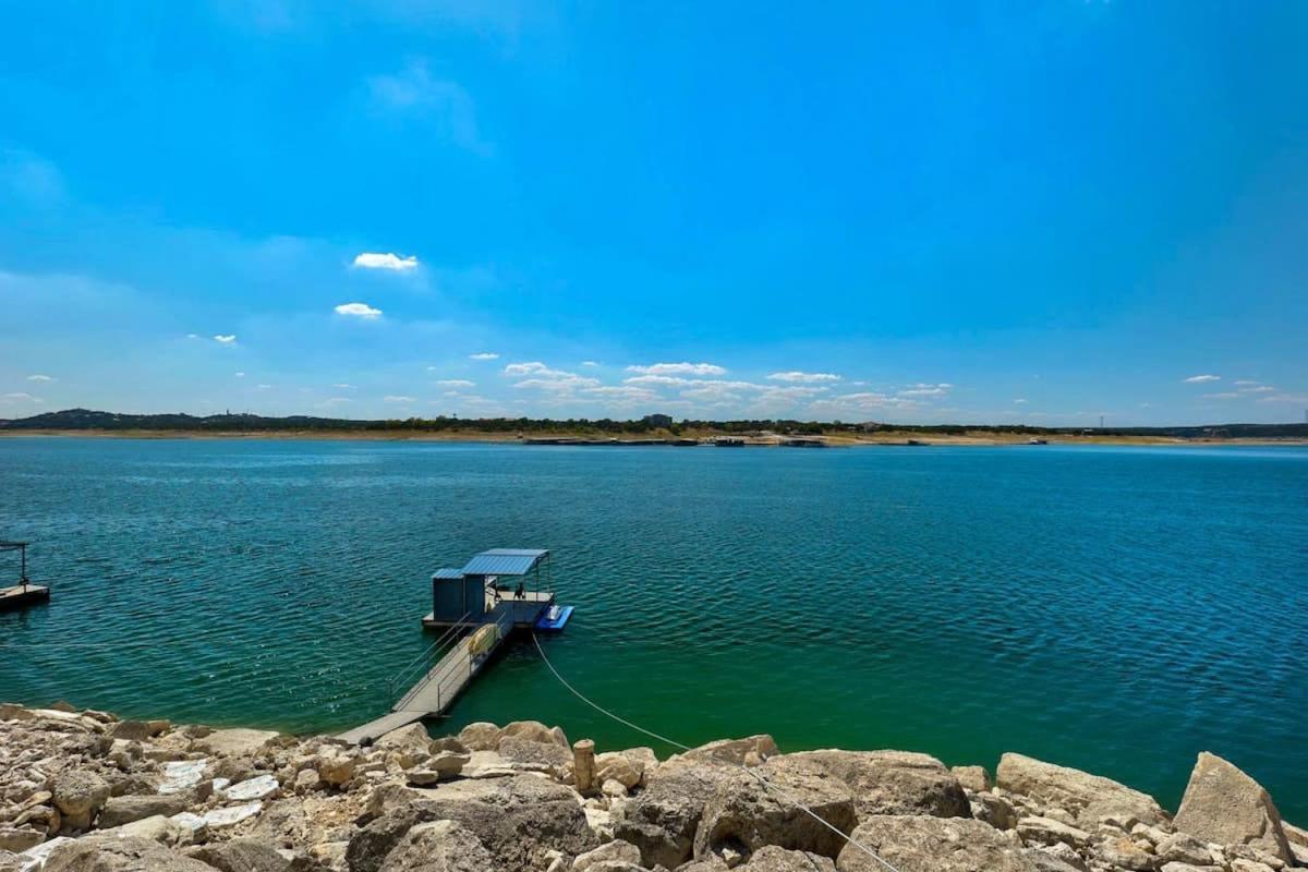 Atlantis On Lake Travis Pool Hot Tub Dock Villa Leander ภายนอก รูปภาพ