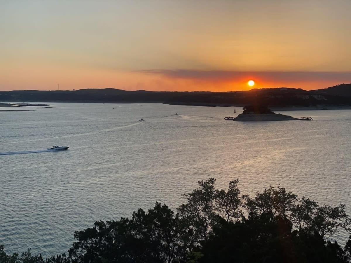 Atlantis On Lake Travis Pool Hot Tub Dock Villa Leander ภายนอก รูปภาพ